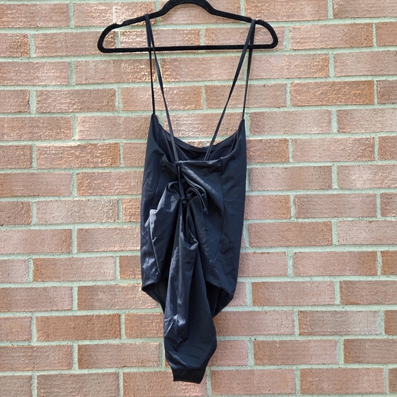 Andie Swim The Fiji One Piece in Black Large Tall - Picture 4 of 9